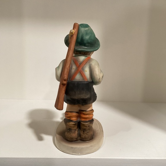 Goebel Hummel Figurine #6/I "Sensitive Hunter" - Picture 3 of 6